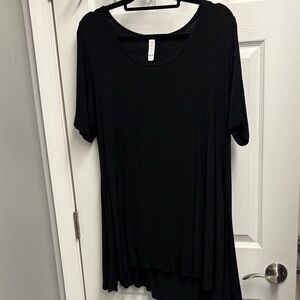 LuLaRoe Black Women's Tunic Top